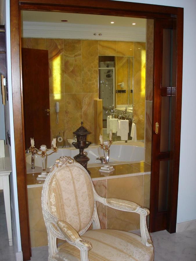 Hotel Hacienda Don Manuel Granja de Torrehermosa ภายนอก รูปภาพ